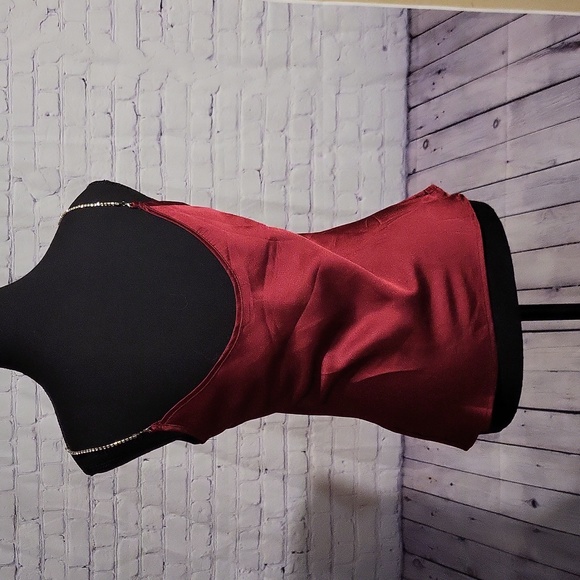 Silky camisole - SHEIN - burgundy- small - Picture 2 of 6